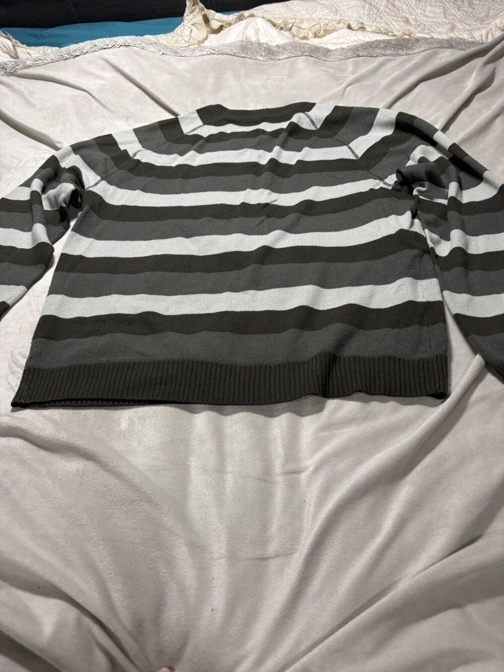 Vintage Aeropostale Grey Gray Striped Sweater Size Large Acrylic Pullover Boho